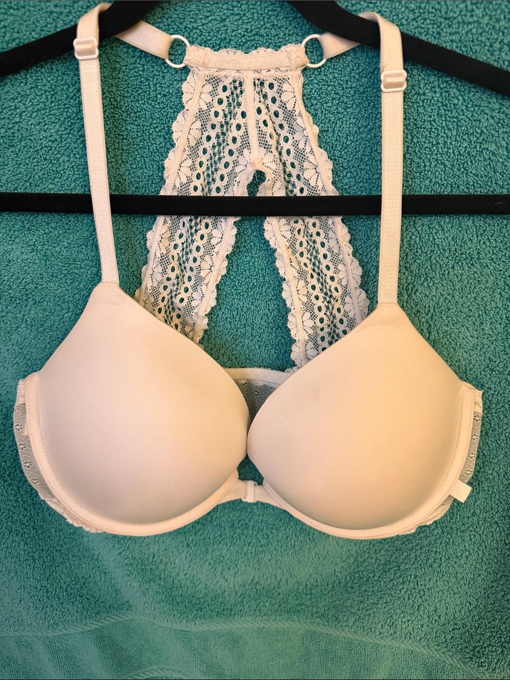 Victoria's Secret Cream Lace Racerback Push-Up Bra